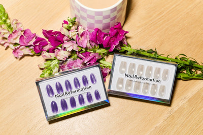 Glow & Gleam: Nails That Capture the Light