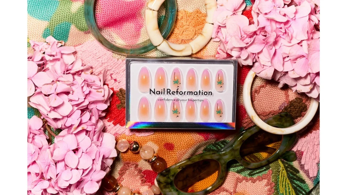 Tropical Nails Are Taking the Scenic Route