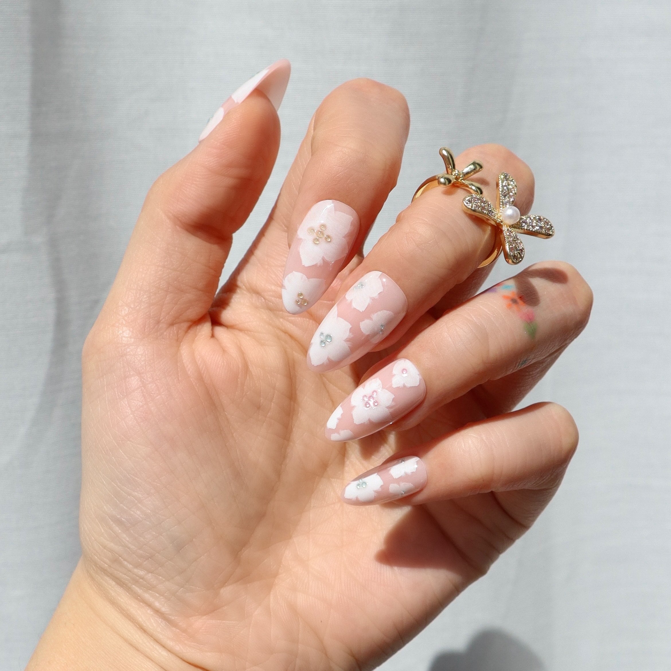 Hibiscus Haze - Medium Almond Press-Ons | Nail Reformation